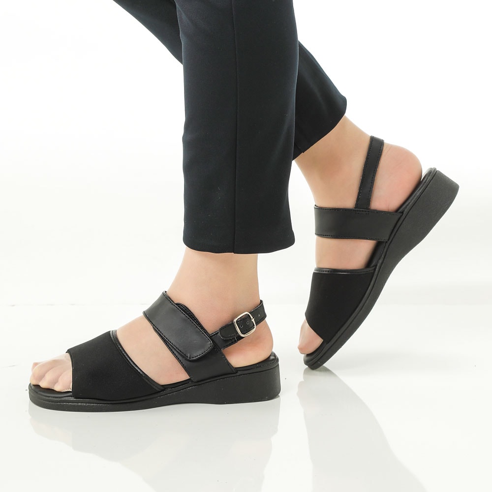 足にやさしいソフトストレッチ ベルトサンダル